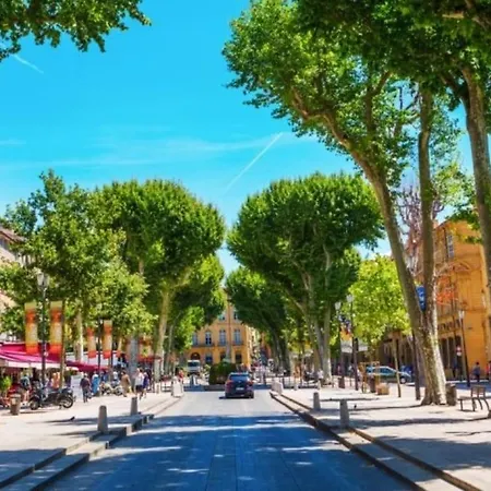 T3 Centre Historique, Parking * Aix-en-Provence
